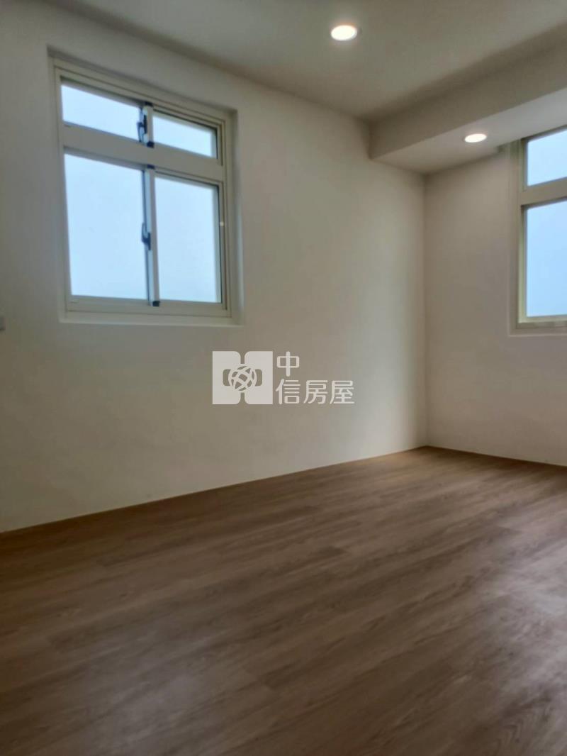 近龍岡商圈整新透天屋房屋室內格局與周邊環境
