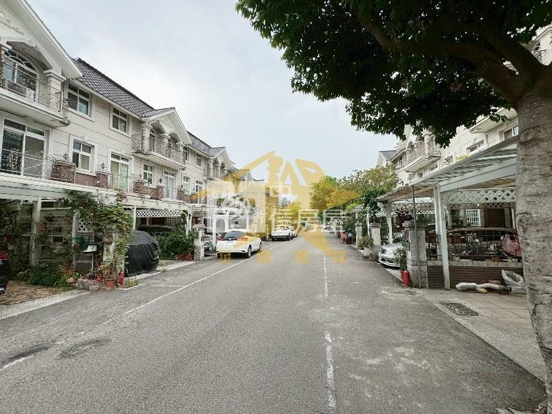 【星鑽】冠鼎建設前庭後院5房透天別墅+雙車位房屋室內格局與周邊環境