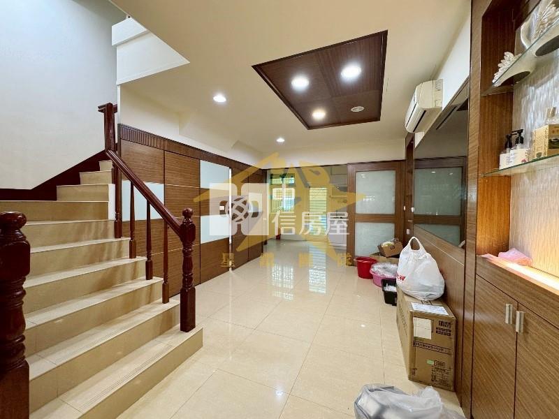 【星鑽】冠鼎建設前庭後院5房透天別墅+雙車位房屋室內格局與周邊環境