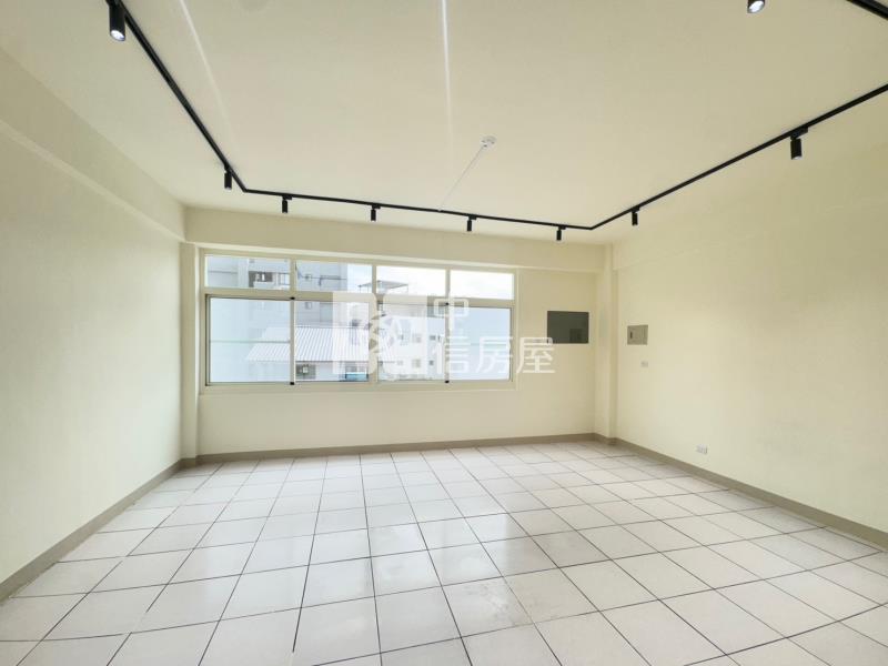 南華路優質店面房屋室內格局與周邊環境
