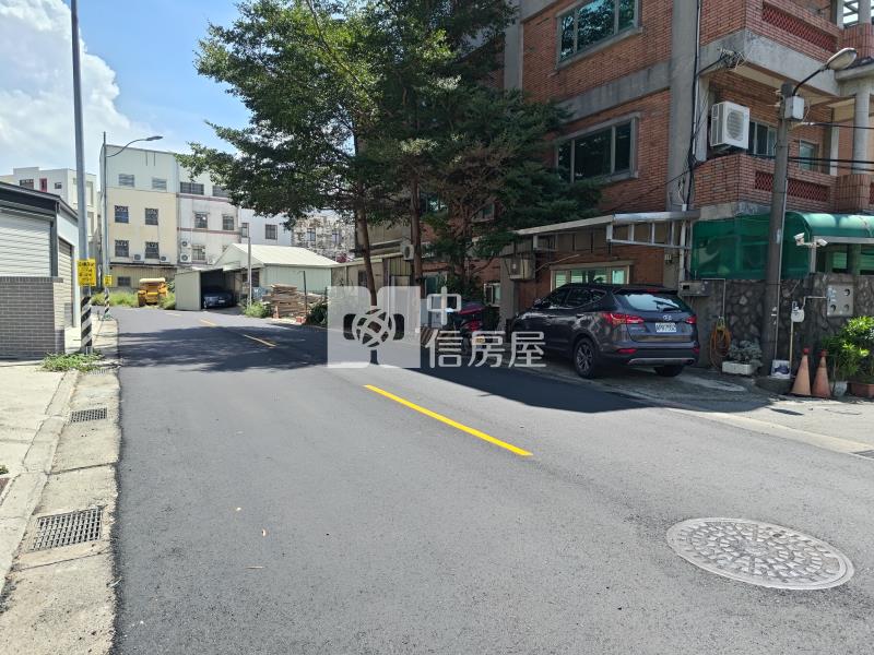 近台積電竹南科學園區雙面路角地房屋室內格局與周邊環境