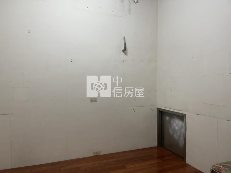 ㊣市區大地坪4車庫透天房屋室內格局與周邊環境