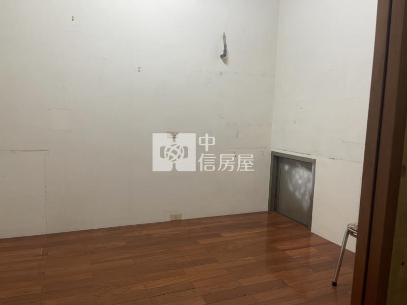 ㊣市區大地坪4車庫透天房屋室內格局與周邊環境