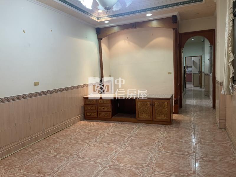 ㊣市區大地坪4車庫透天房屋室內格局與周邊環境