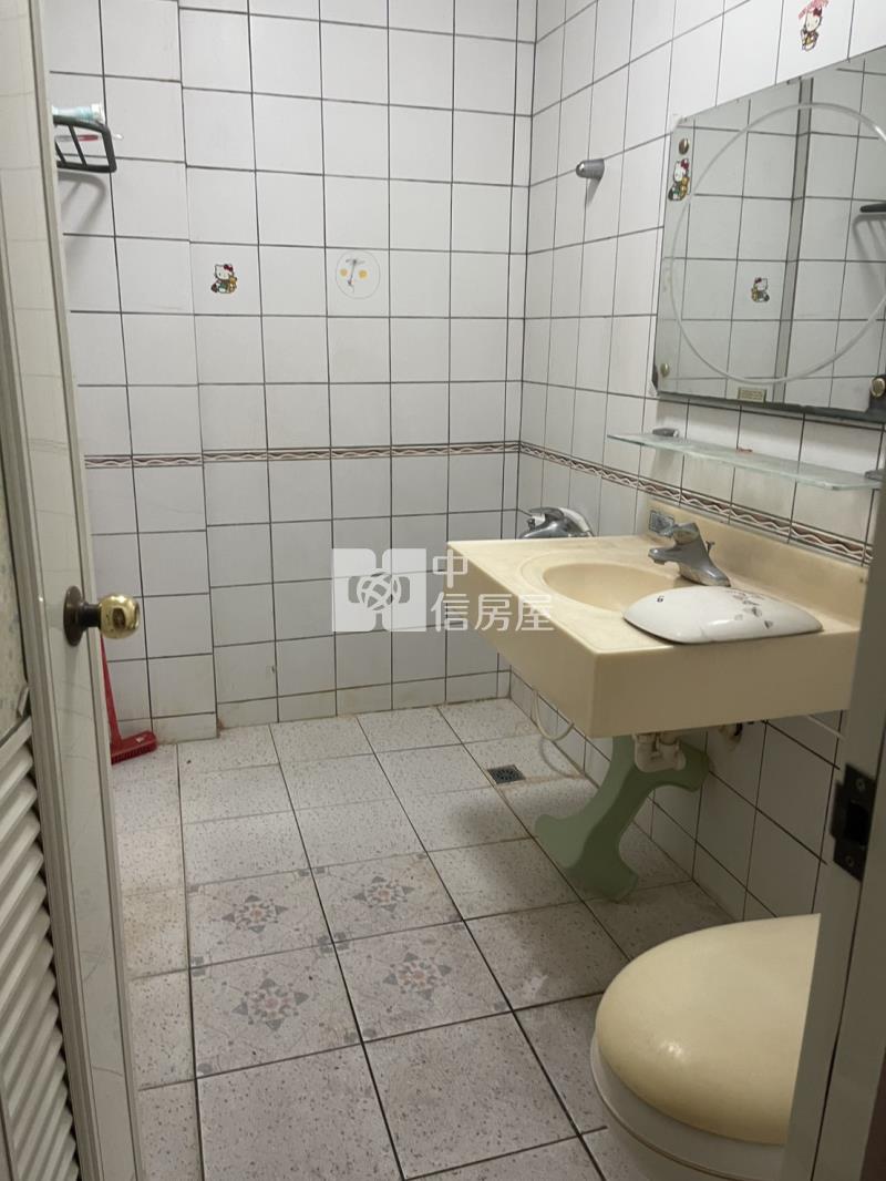 ㊣市區大地坪4車庫透天房屋室內格局與周邊環境