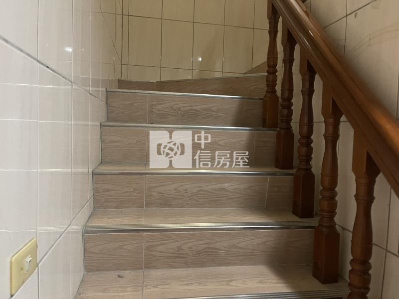 ㊣市區大地坪4車庫透天房屋室內格局與周邊環境