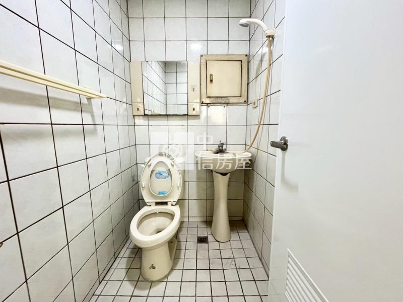 長億新平華廈低總價3房機上車位房屋室內格局與周邊環境