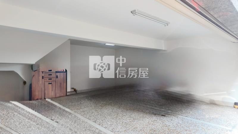 邊間闊別墅  ★影音空拍只在中信嘉義玉山店房屋室內格局與周邊環境