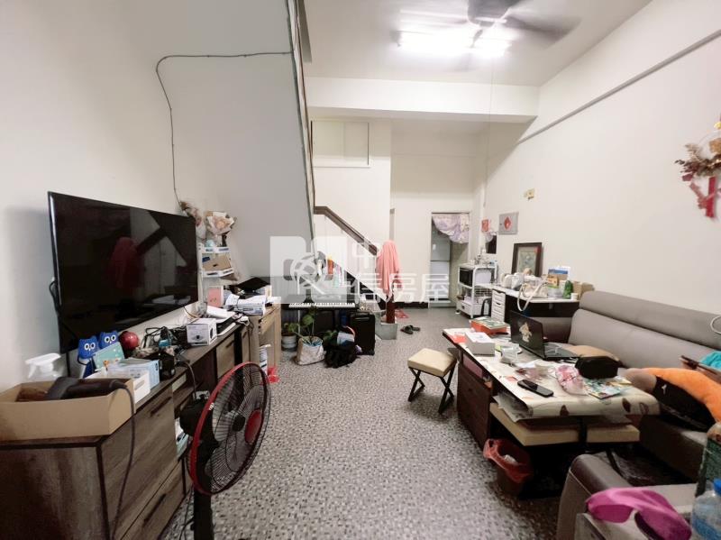 草屯國小旁店面房屋室內格局與周邊環境