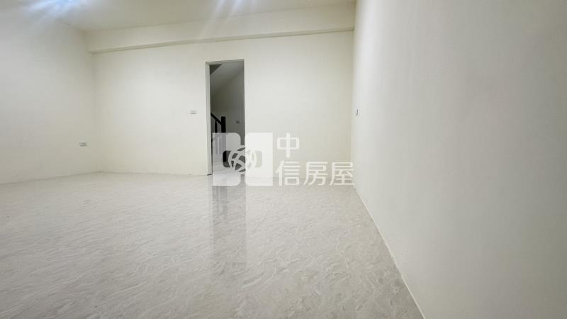 【神馬】近龍岡國中整新美透天房屋室內格局與周邊環境