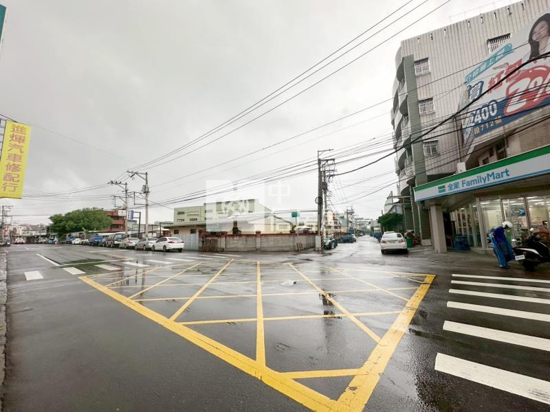 正新仁路衝衝衝!震後臨路賺錢透店房屋室內格局與周邊環境