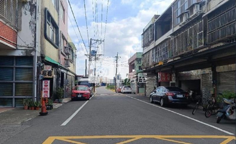 龍岡圓環邊間透天(中信卓越團隊)房屋室內格局與周邊環境