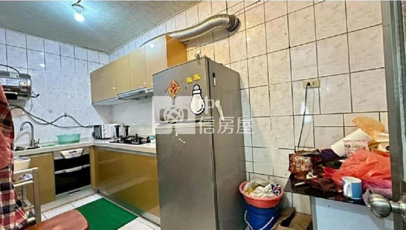 龍岡圓環邊間透天(中信卓越團隊)房屋室內格局與周邊環境