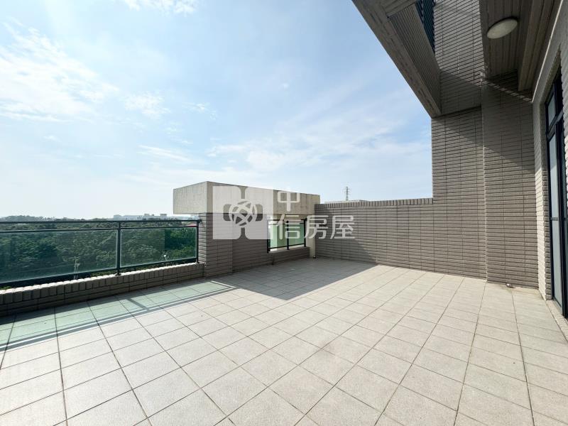 竹南科首選大面寬前庭雙車電梯美墅房屋室內格局與周邊環境