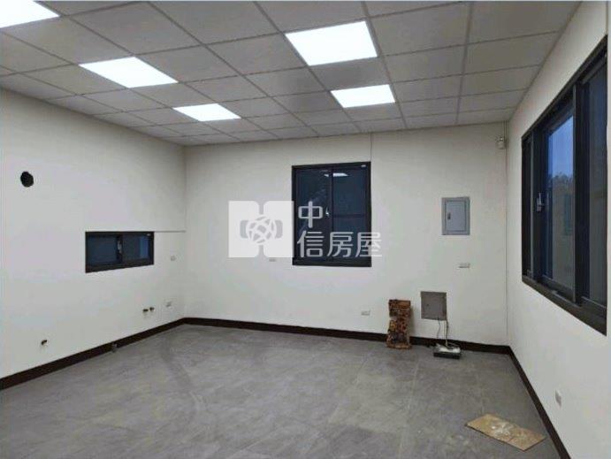 觀音石橋雙戶簡約白色美農舍房屋室內格局與周邊環境