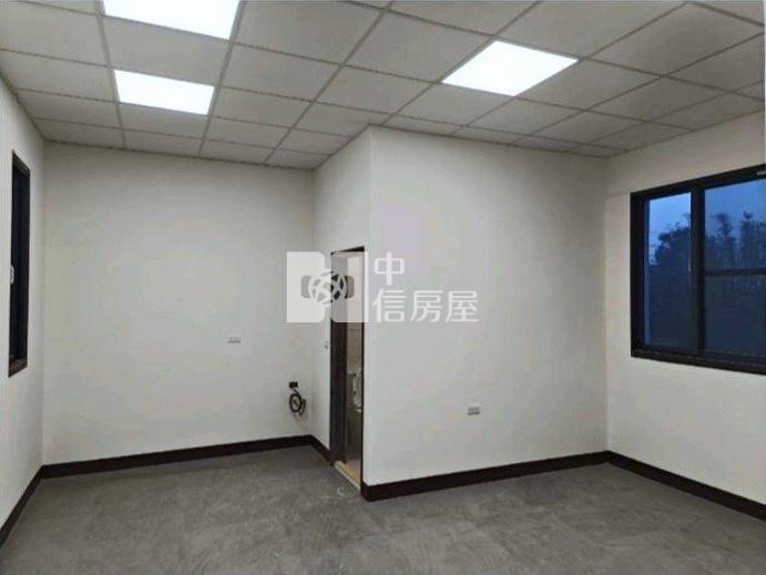 觀音石橋雙戶簡約白色美農舍房屋室內格局與周邊環境