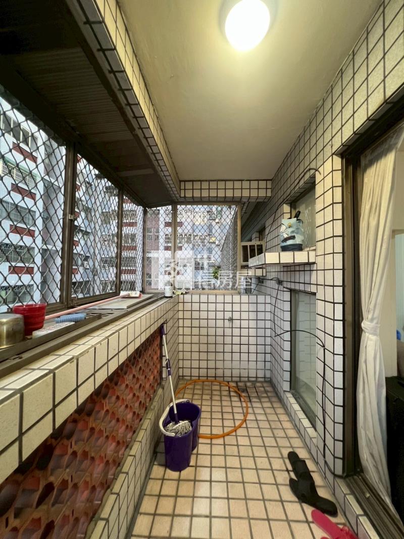 中興商圈三房+平車視野戶房屋室內格局與周邊環境