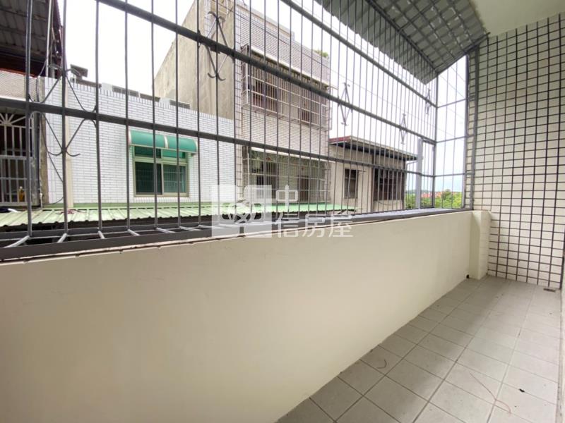 平鎮，山仔頂活巷整新透天房屋室內格局與周邊環境
