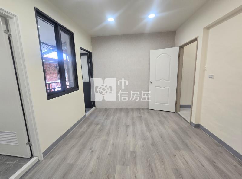 潭子矽品朝南美透天房屋室內格局與周邊環境