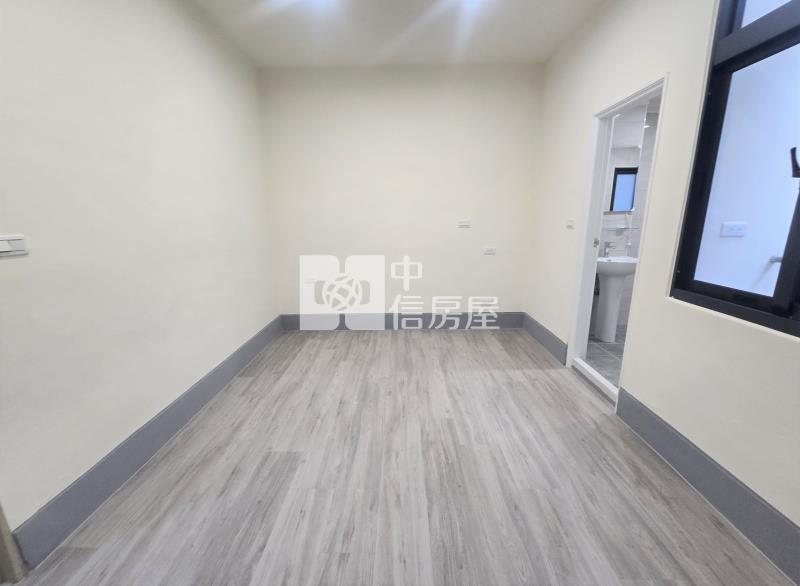 潭子矽品朝南美透天房屋室內格局與周邊環境