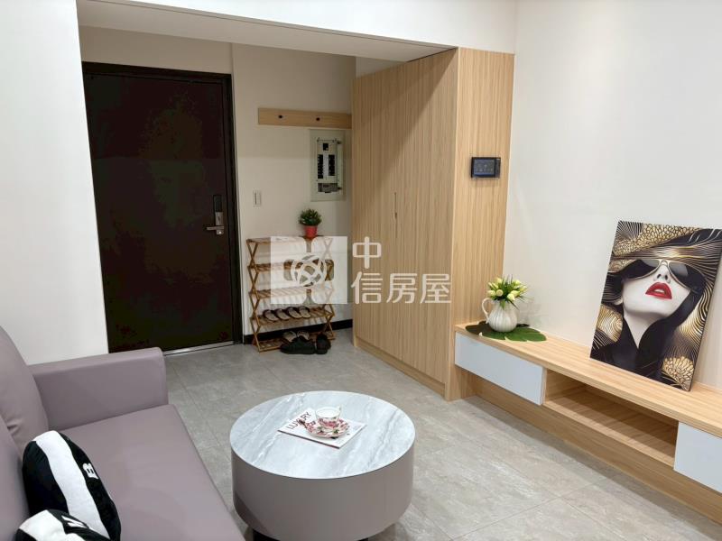 愛河景觀全新美2房房屋室內格局與周邊環境