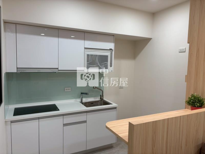 愛河景觀全新美2房房屋室內格局與周邊環境