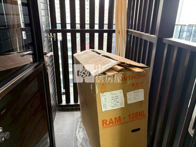 愛河景觀全新美2房房屋室內格局與周邊環境