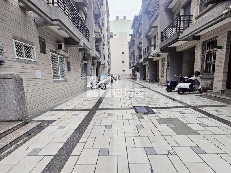 近中信科大滿租七套房房屋室內格局與周邊環境