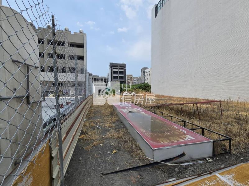 高雄小港優質建地(專)房屋室內格局與周邊環境