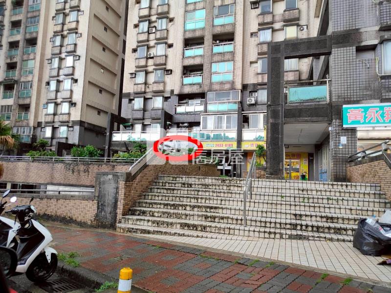 ●九如面馬路小店面房屋室內格局與周邊環境