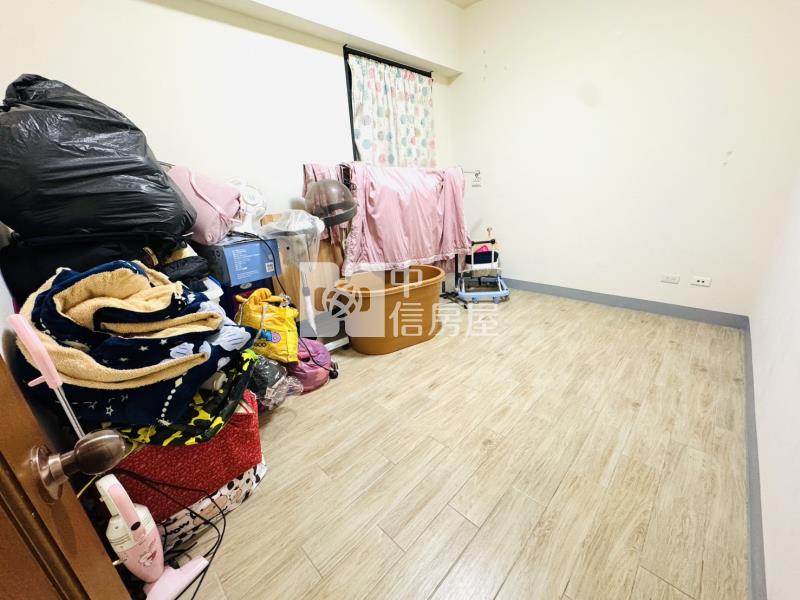 工業區亞悅電梯三房+2個機車位房屋室內格局與周邊環境