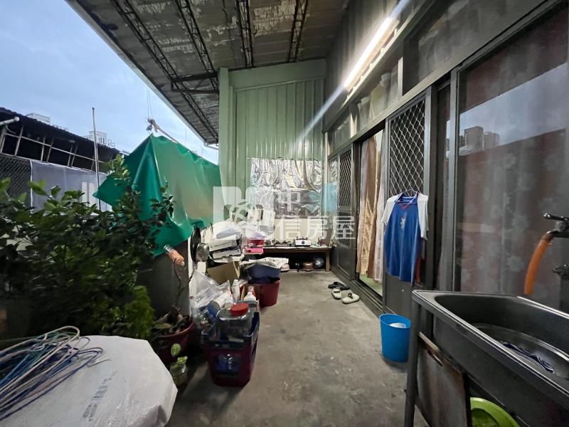 大里老街門前停車超俗透天房屋室內格局與周邊環境
