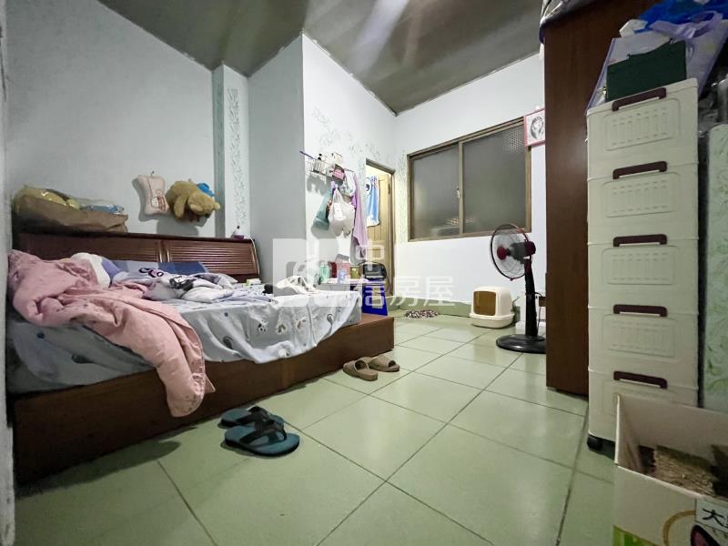 大里老街門前停車超俗透天房屋室內格局與周邊環境