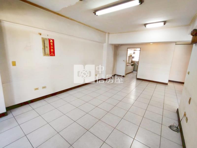 雅國華廈房屋室內格局與周邊環境