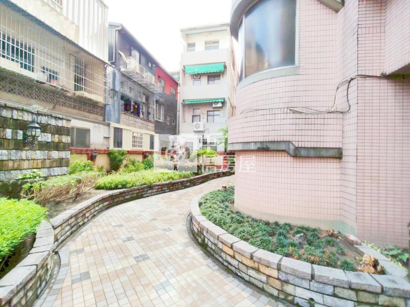 雅國華廈房屋室內格局與周邊環境