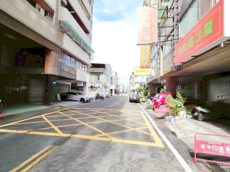 雅國華廈房屋室內格局與周邊環境