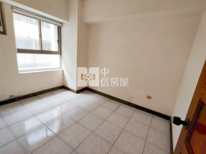 雅國華廈房屋室內格局與周邊環境