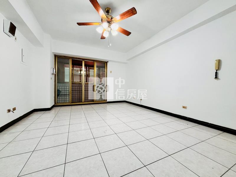 南投首席三房車位華廈房屋室內格局與周邊環境