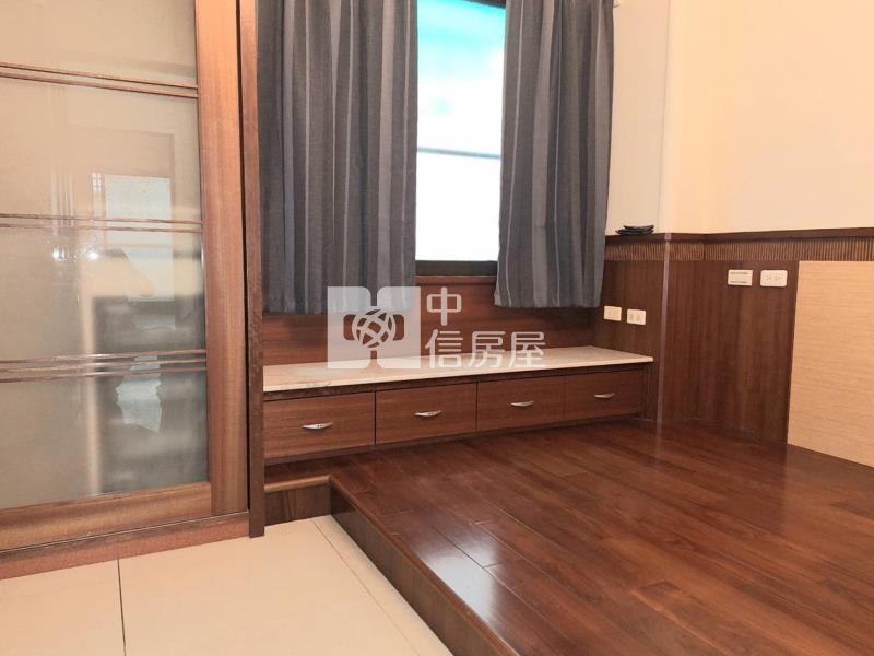 東區仁和商圈花園社區雙車美墅房屋室內格局與周邊環境