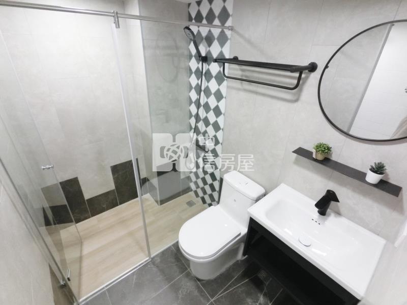 五期精明商圈收租五套房房屋室內格局與周邊環境