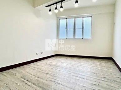 前鎮五權國小全翻新四房美寓房屋室內格局與周邊環境
