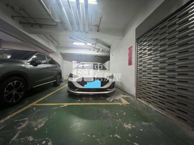 大遠百市中心3房+車位房屋室內格局與周邊環境