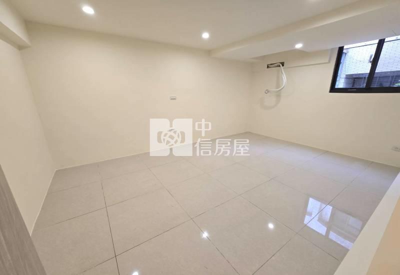 內壢後站【榮安商圈】邊間社區透天別墅房屋室內格局與周邊環境