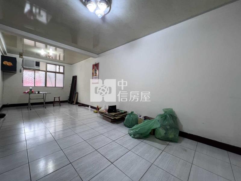 近龍科旁透天房屋室內格局與周邊環境