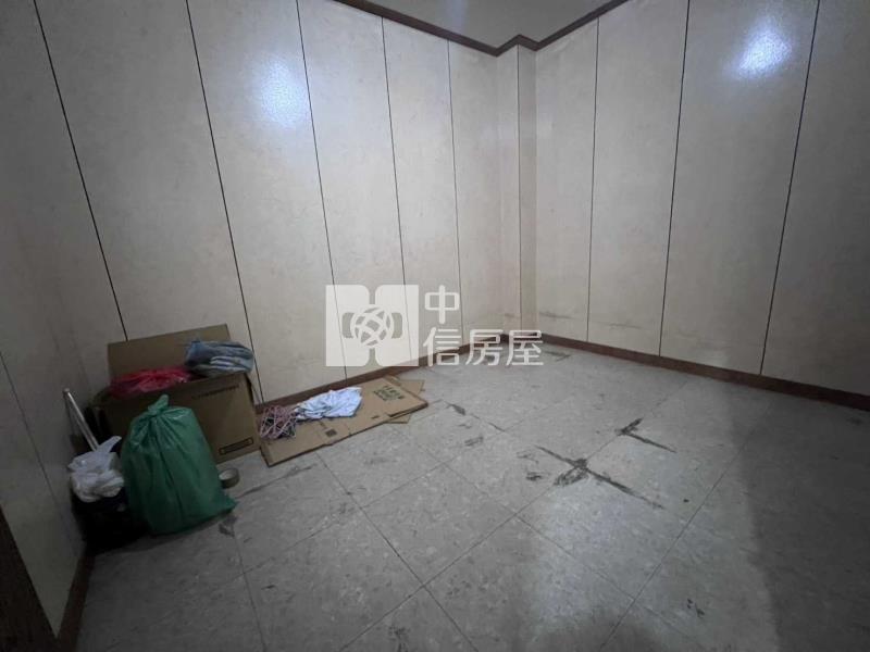 近龍科旁透天房屋室內格局與周邊環境