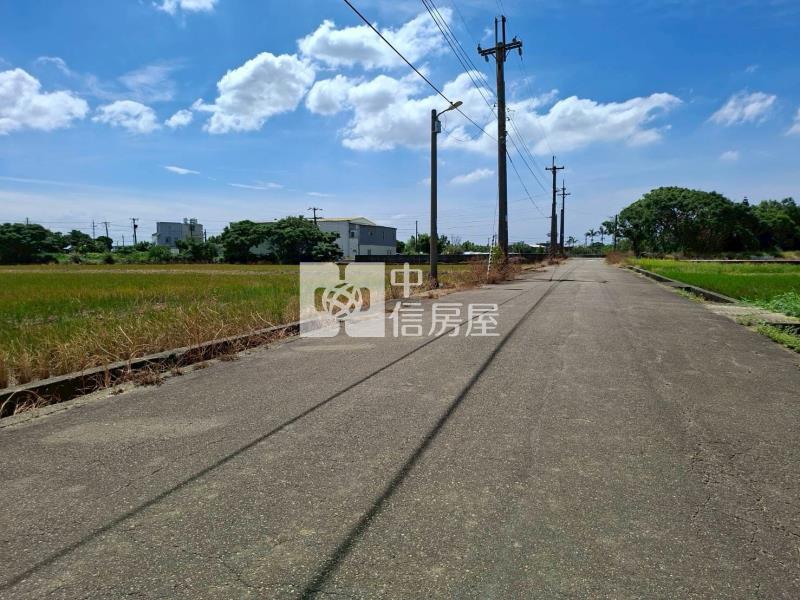 新屋東福路幸福小農地資材室B房屋室內格局與周邊環境