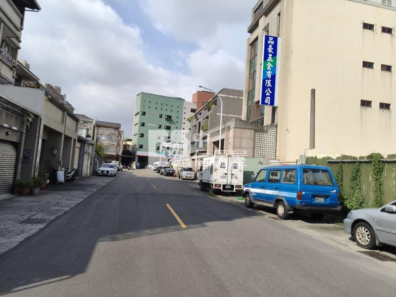 東區*福地呈祥*住二建地.12米路.地85坪房屋室內格局與周邊環境