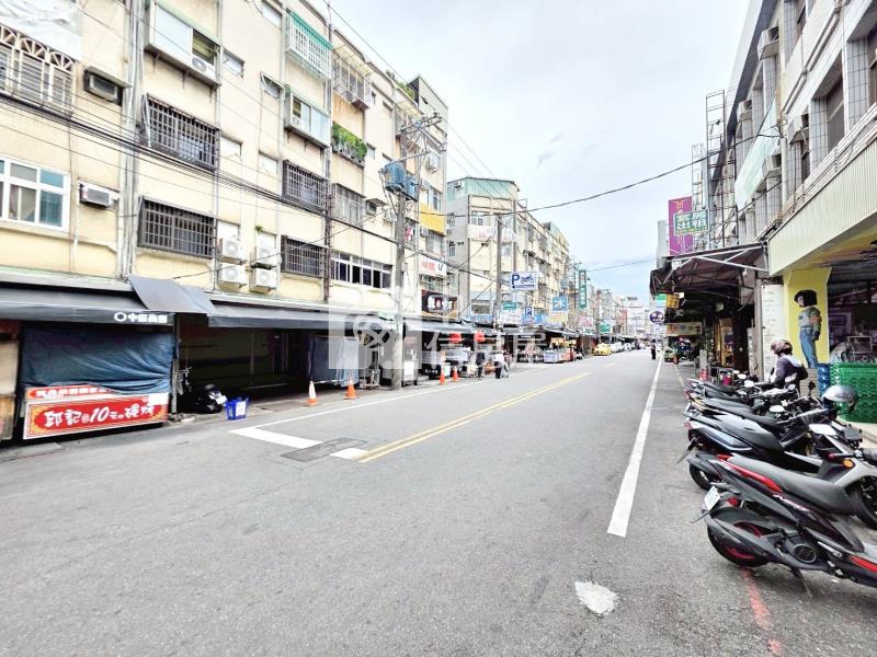 中原夜市滿租四套房房屋室內格局與周邊環境