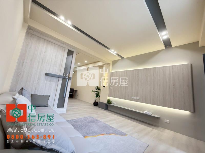 民雄整新完工輕屋齡車庫別墅房屋室內格局與周邊環境