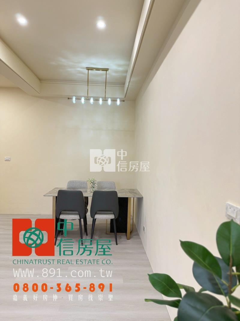 民雄整新完工輕屋齡車庫別墅房屋室內格局與周邊環境